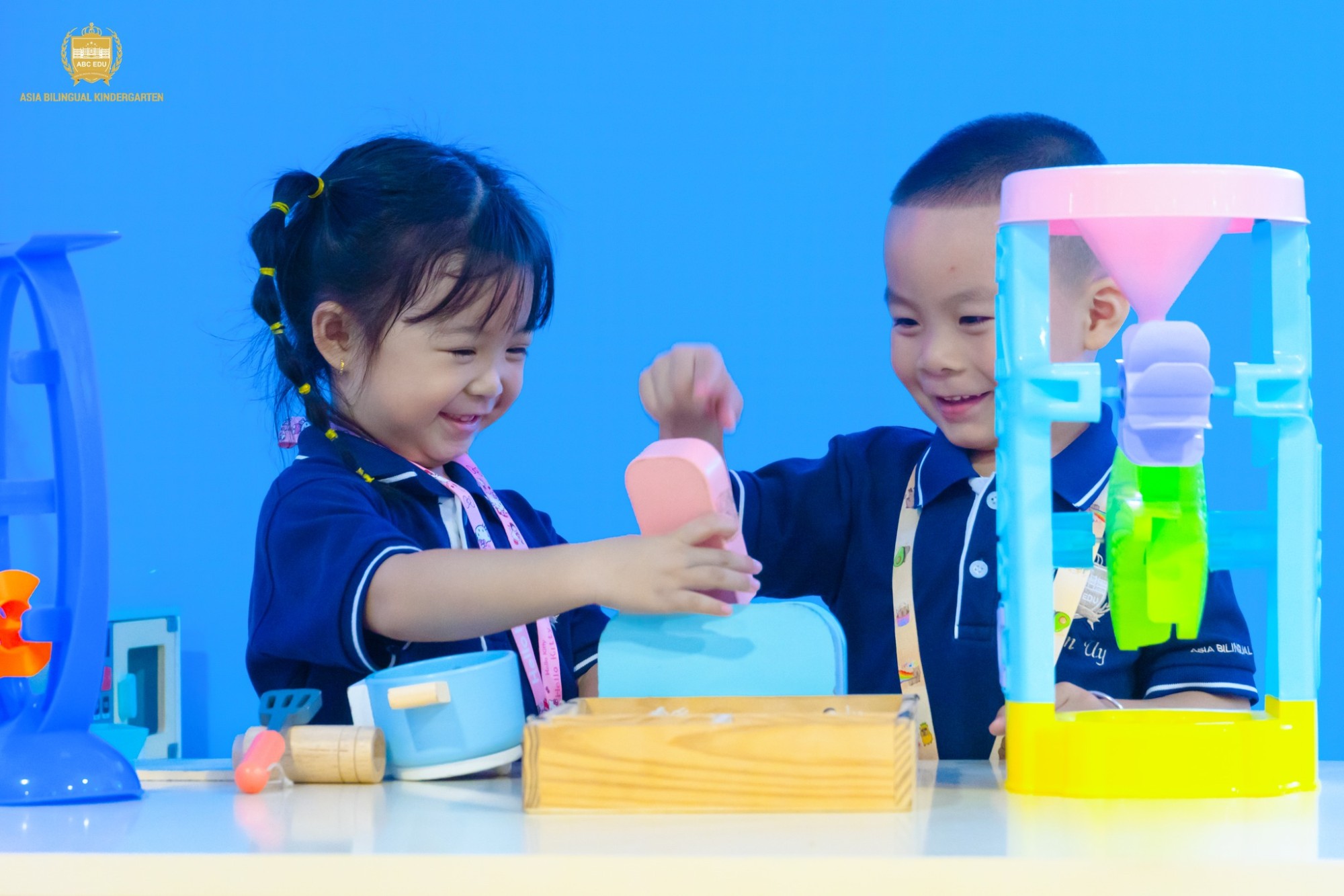 TRẢI NGHIỆM THẬT VUI TẠI MAGIC HOUSE CÙNG CÁC ABCERS TRƯỜNG MẦM NON Á CHÂU LONG THÀNH