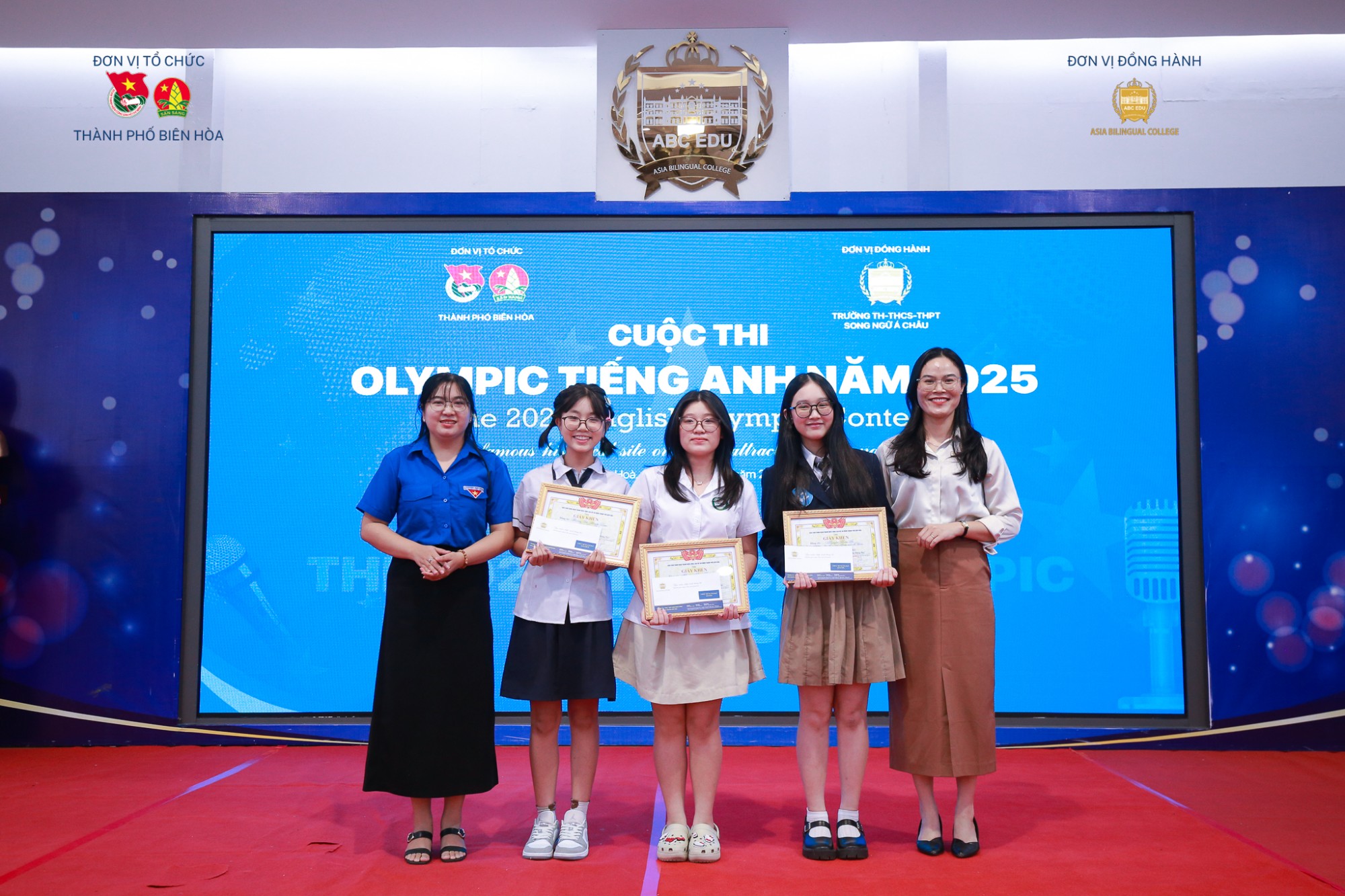 CHUNG KẾT OLYMPIC TIẾNG ANH 2025 – TỎA SÁNG CÙNG NGÔN NGỮ HỘI NHẬP