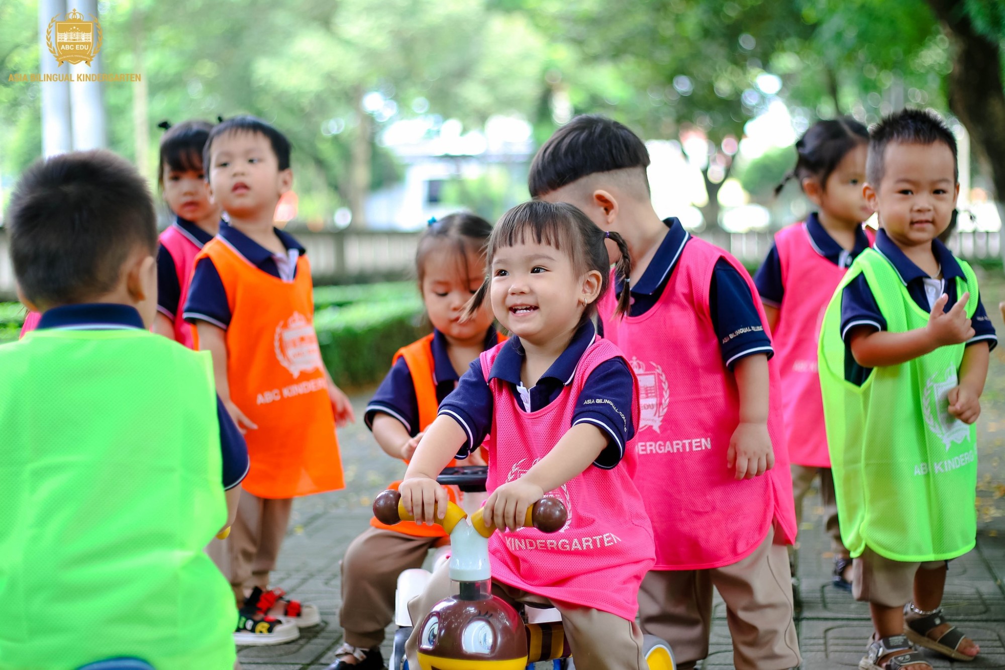 Vận Động Viên Nhí Vui Vẻ: Mở Màn Ngày Hội Sport Day Sôi Động Tại Trường Mầm non Song ngữ Á Châu