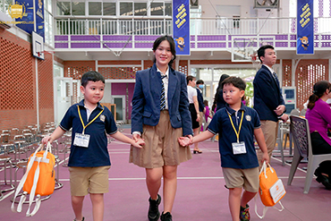 Trường Song Ngữ Á Châu chào đón hơn 600 phụ huynh đến tham quan