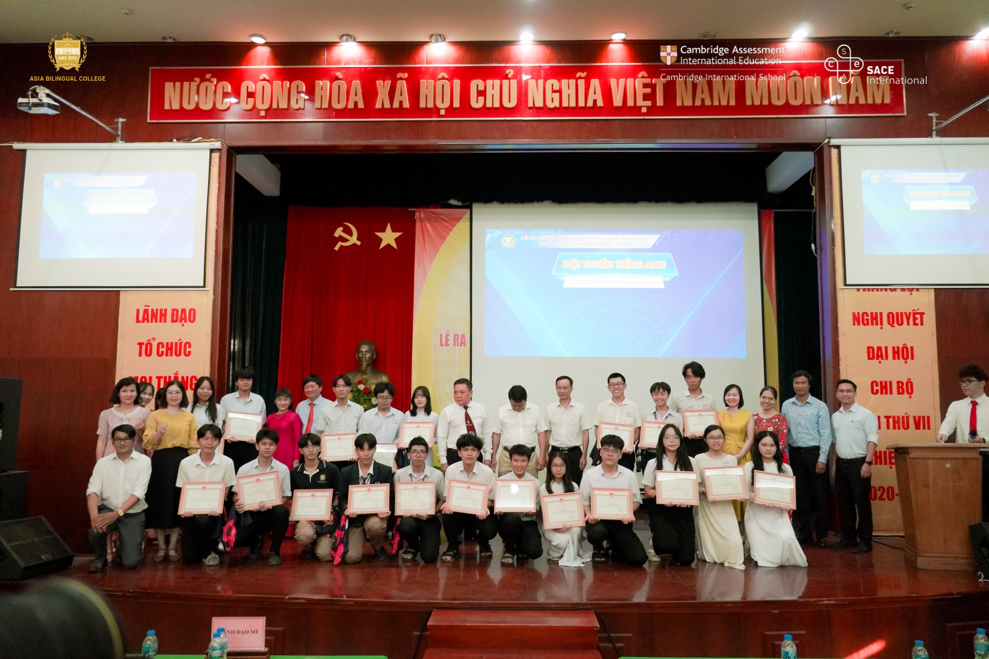 TỔNG KẾT TẬP HUẤN ĐỘI TUYỂN & LỄ RA QUÂN THAM DỰ KỲ THI HỌC SINH GIỎI QUỐC GIA NĂM HỌC 2025 – 2026